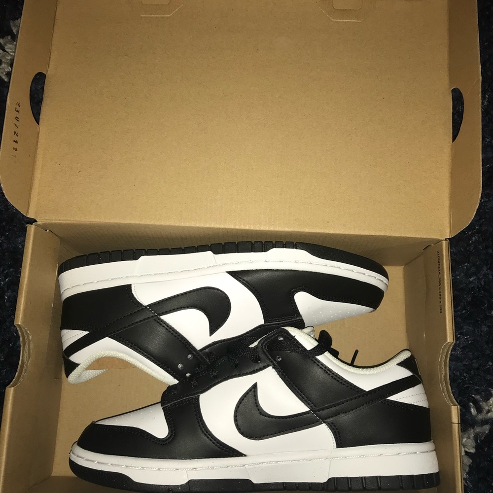 NIKE DUNK LOW NEXT NATURE PANDA